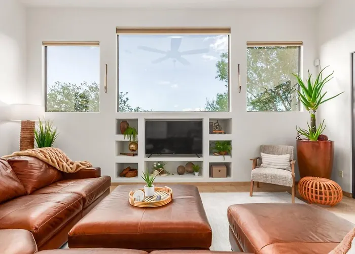 Holiday home 5br, 3 Den Oasis With Pool, Hot Tub And Fountain Views Fountain Hills