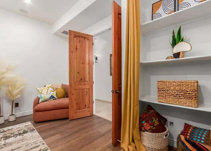 5br, 3 Den Oasis With Pool, Hot Tub And Fountain Views