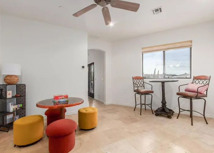 5br, 3 Den Oasis With Pool, Hot Tub And Fountain Views