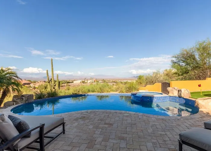 5br, 3 Den Oasis With Pool, Hot Tub And Fountain Views Holiday home *