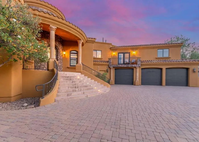 Holiday home 5br, 3 Den Oasis With Pool, Hot Tub And Fountain Views