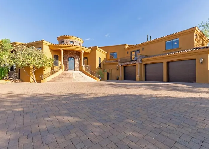 Holiday home 5br, 3 Den Oasis With Pool, Hot Tub And Fountain Views