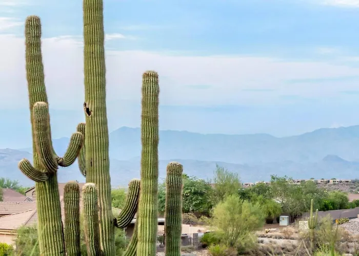 5br, 3 Den Oasis With Pool, Hot Tub And Fountain Views